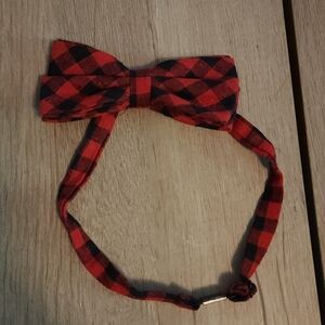 Black and red bow tie